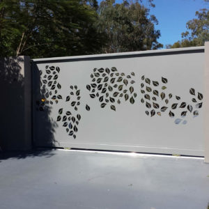SLIDING GATE WITH MOTORISED TECHNOLOGY