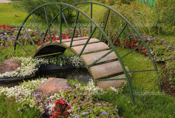 ARCH BRIDGES FOR GARDENS