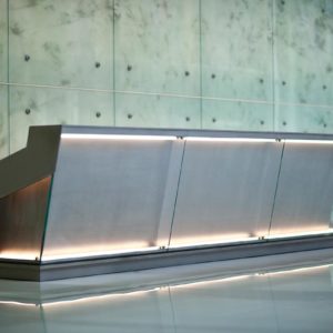 RECEPTION COUNTERS WITH GLASS AND LED LIGHTNING